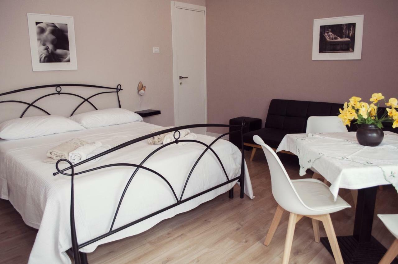 Casa Giulia Hotel Cagliari Buitenkant foto