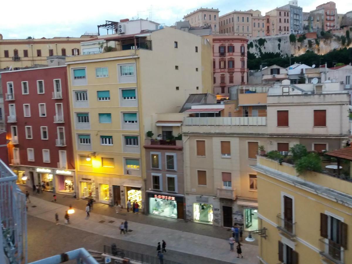 Casa Giulia Hotel Cagliari Buitenkant foto